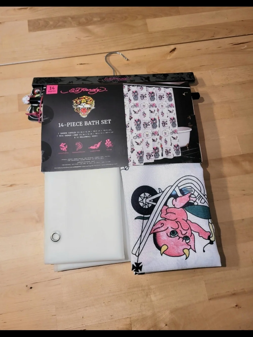 Ed Hardy Black Bath Set with Multicolor Print and Silver Hooks